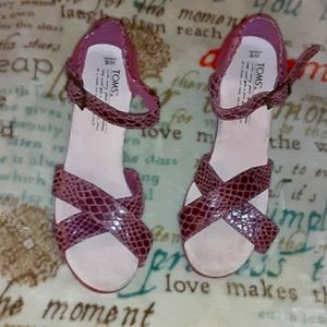 Super cute wedge heels